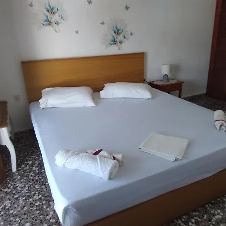 Ourania Apartment *
