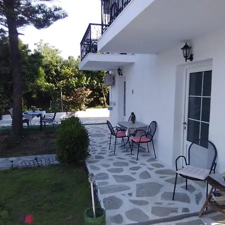 Ourania Apartment Troulos
