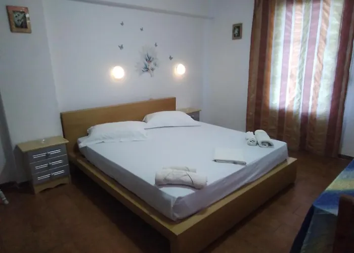 Ourania Apartamento Troulos