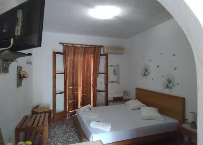 Ourania Apartamento Troulos