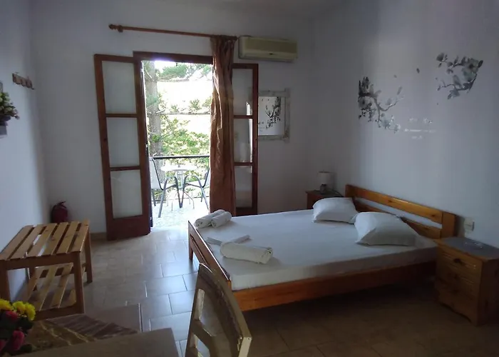 Ourania * טרולוס