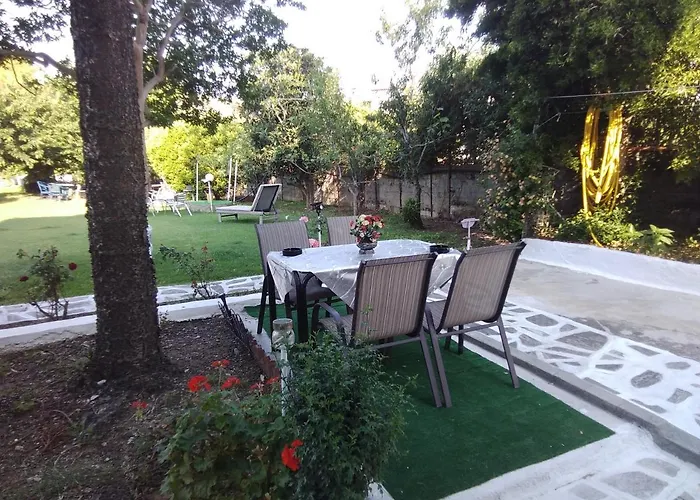 Ourania טרולוס