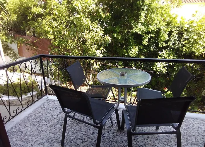 Ourania * טרולוס