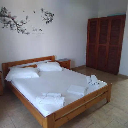 Apartament Ourania Troulos