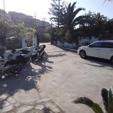 Apartament Ourania Troulos